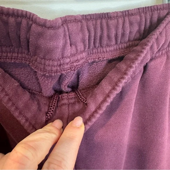 Women’s ALO Accolade Straight leg Sweatpants Burgundy Truffle Large - Picture 7 of 10